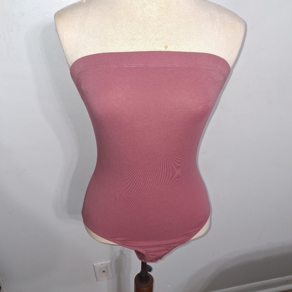 Bozzolo- Mauve Strapless Bodysuit- W Sz Small